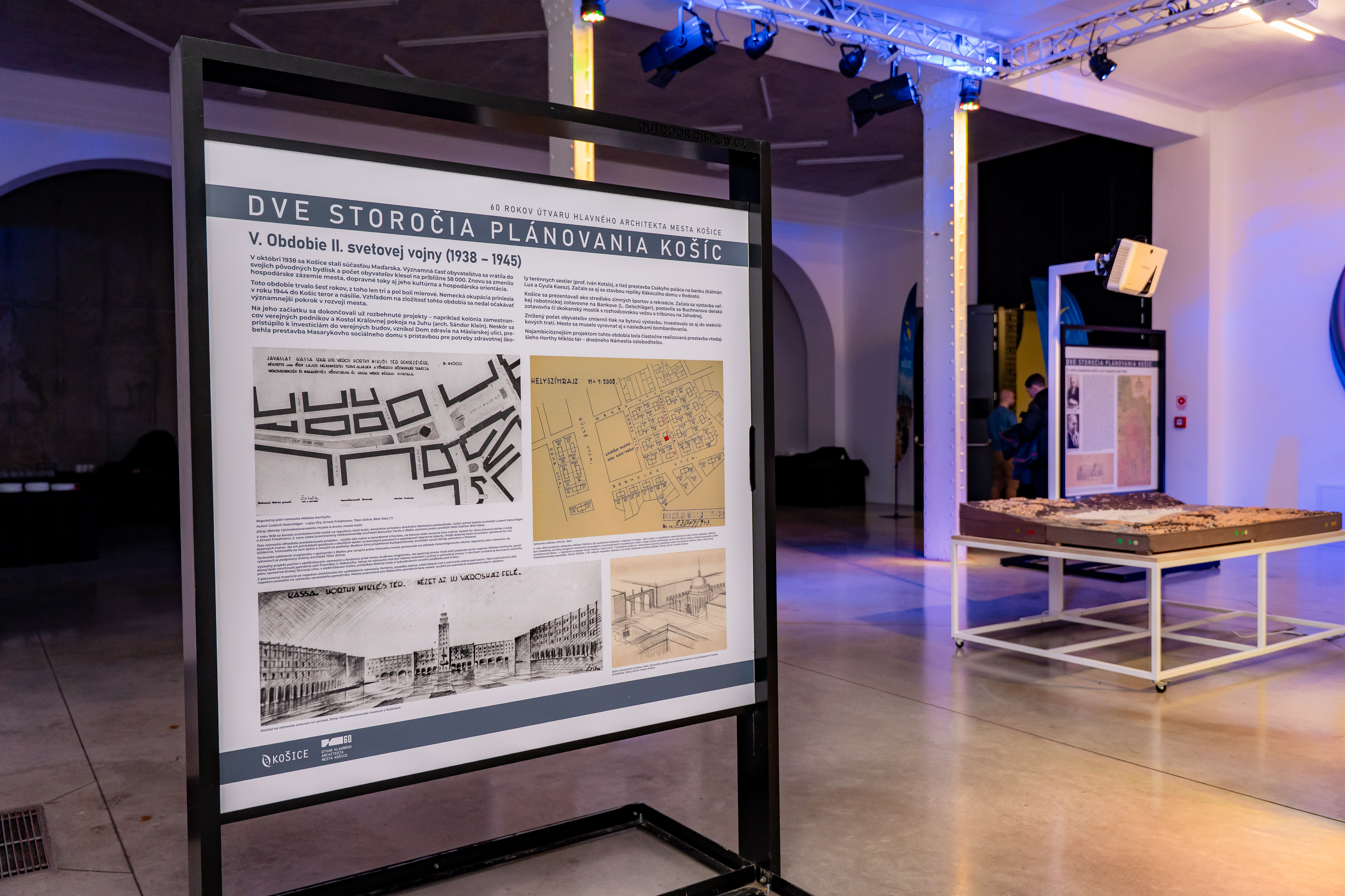 Verejna Prezentacia Nove mestske centrum Hornad - UHA-34